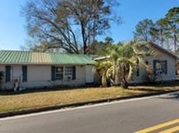 1232 E McPherson Ave, Nashville, GA 31639