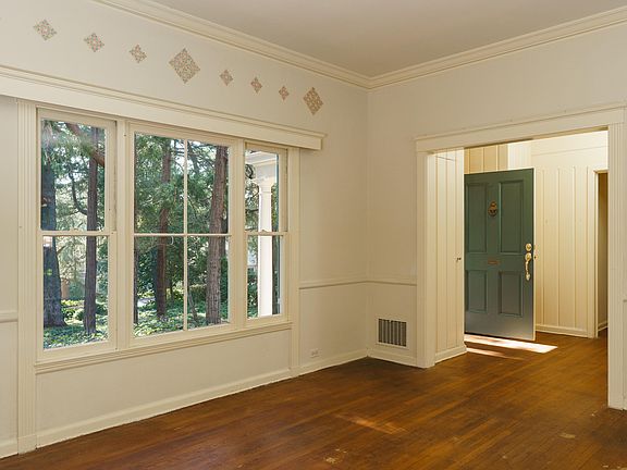 5th image of 1701 Fairmount Ave