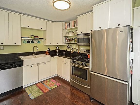 3rd image of 3641 42nd Ave S