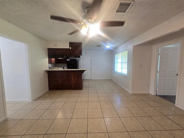7518 Hummingbird Ln — Photo 9