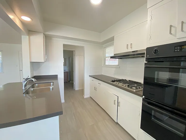 39670 Grand Ave — Photo 6