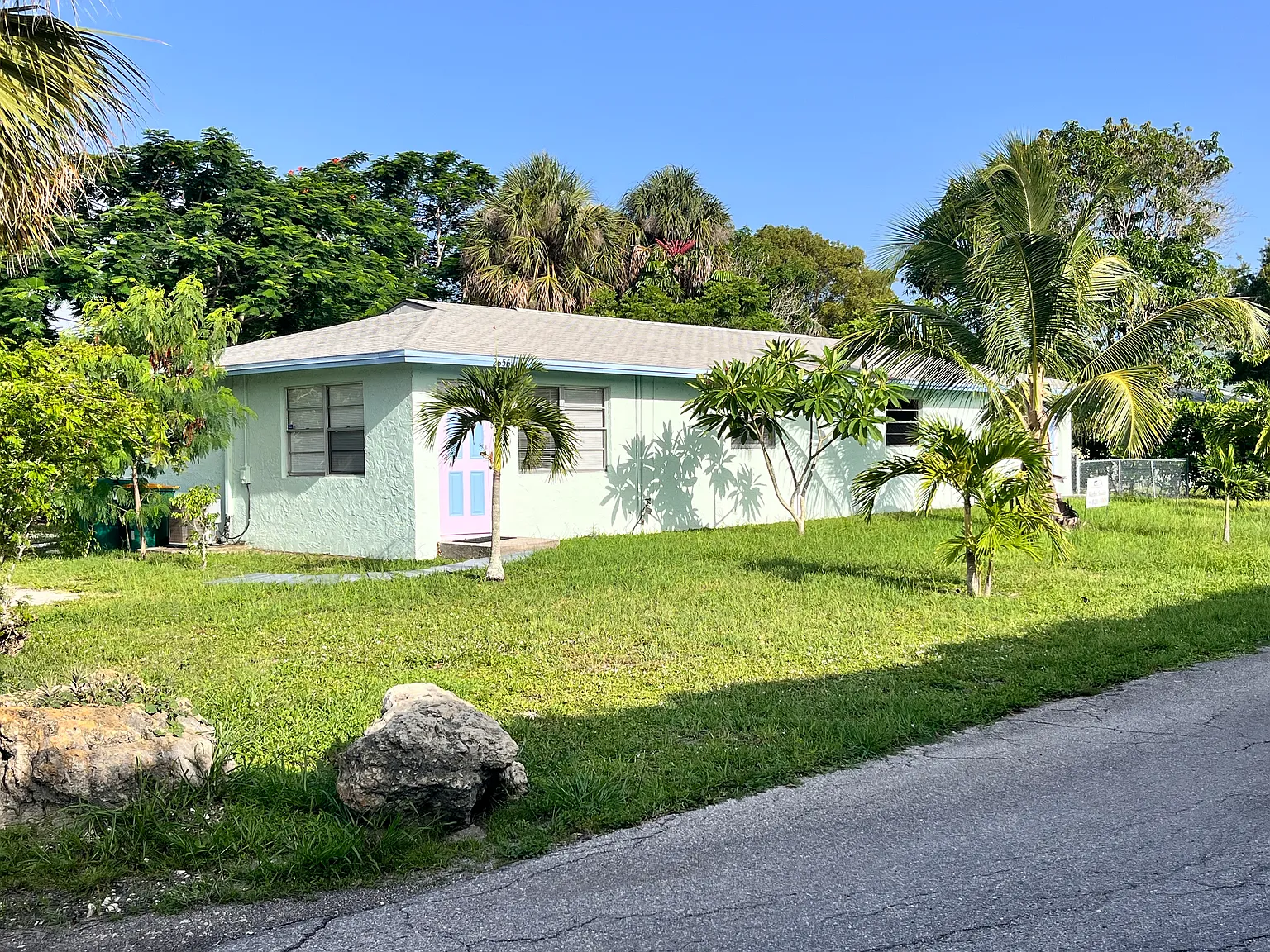 2658 Mangrove St — Photo 1