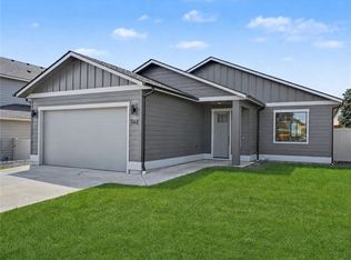 562 S Oasis Ave, East Wenatchee, WA 98802