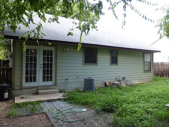 2nd image of 120 Claremont Ave