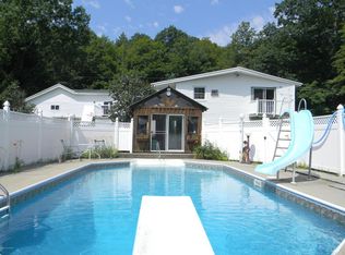 201 N Milton Rd, Saratoga Springs, NY 12866