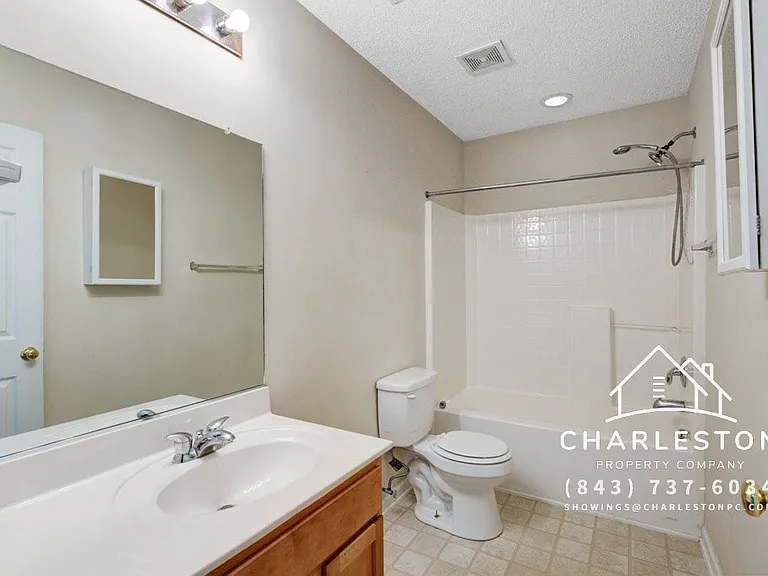 104 Wildberry Ln — Photo 10