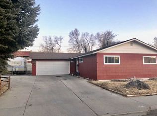 2034 Golf Dr, Elko, NV 89801