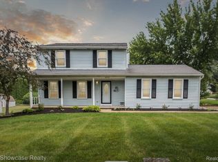60542 Town Square St, New Hudson, MI