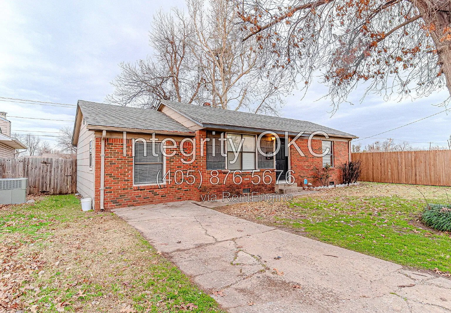 3 bed, 1.0 bath, 714 sqft, $1,100 — Photo 2
