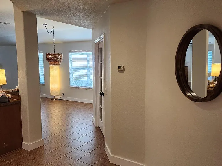 4519 Woodspring Glen Ln — Photo 12