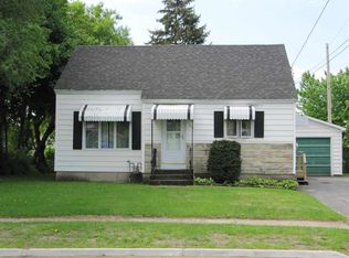 111 Beach St, Massena, NY 13662