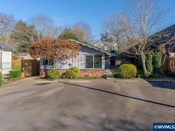 130 24th St NE, Salem, OR 97301