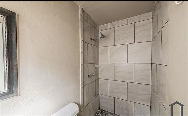 5419 Knoll Krest Dr — Photo 9