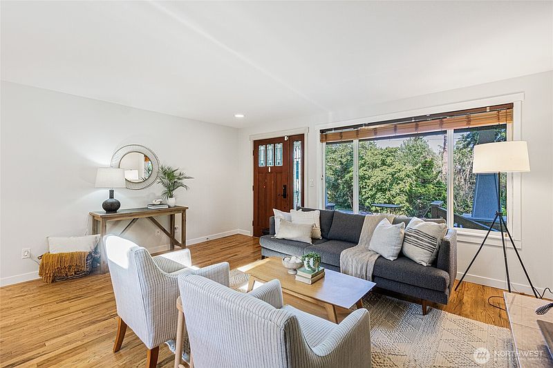 5th image of 6525 154th Avenue NE