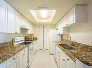 1300 Crestwood Ct S APT 1304, Royal Palm Beach, FL 33411