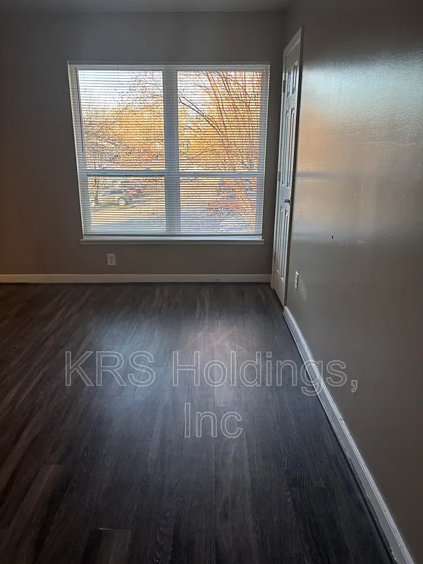 Building Photo - 1245 Nelson St #D