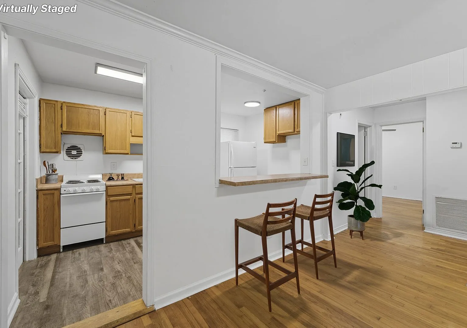 241 and 243 Dalton Court — Photo 3
