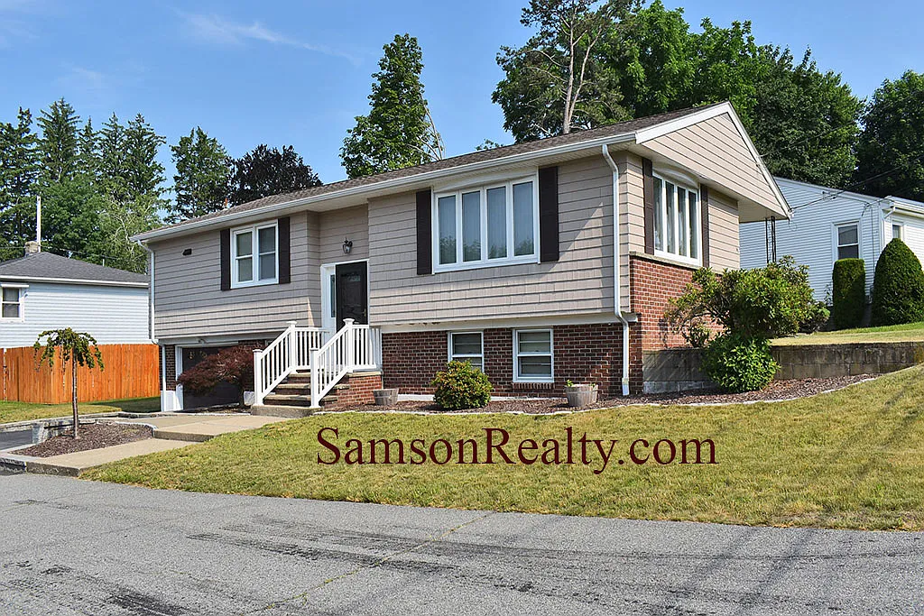 3 bed, 1600 sqft, $2,850 — Photo 3