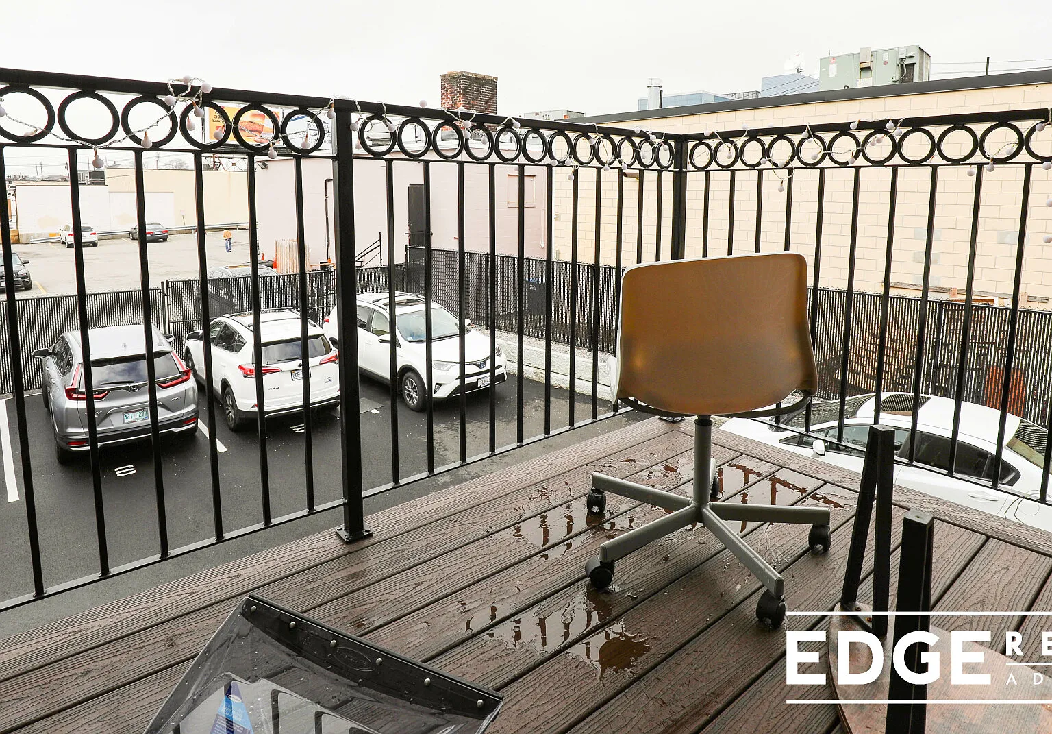 3 bed, 1100 sqft, $4,200 — Photo 3