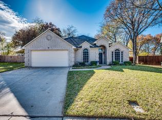 1814 Swaim Ct, Arlington, TX 76001