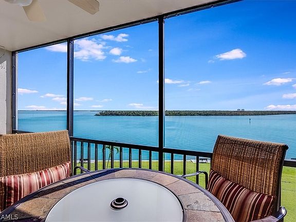 3rd image of 4253 Bay Beach Ln #D3