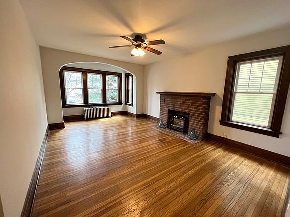 4th image of 12 Granger Pl #1