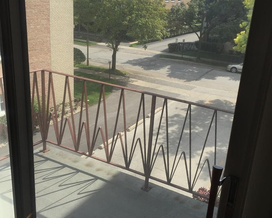 1st image of 5240 Galitz St #206