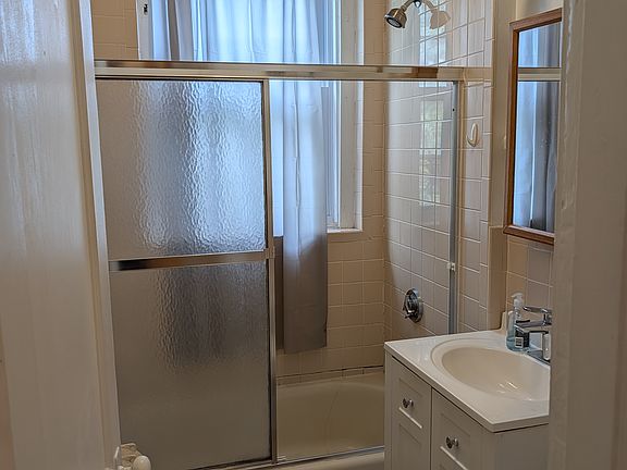 4th image of 46 W Newton St APT 11