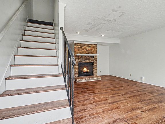 4th image of 2728B Tucker Rd