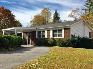 50 Vanare Ln, Lake Luzerne, NY 12846