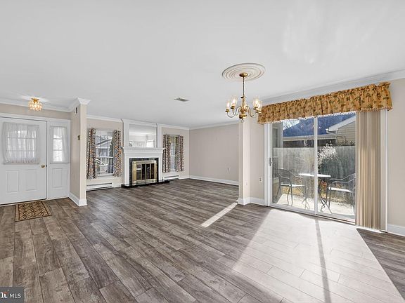 5th image of 14 Burtons Dr