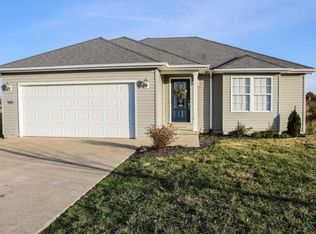 145 Crossing View Dr, Berea, KY 40403