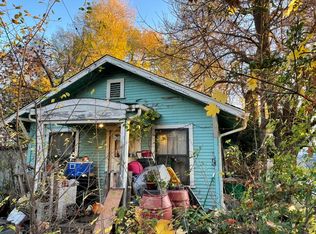 330 Edwards St NW, Medford, OR 97501