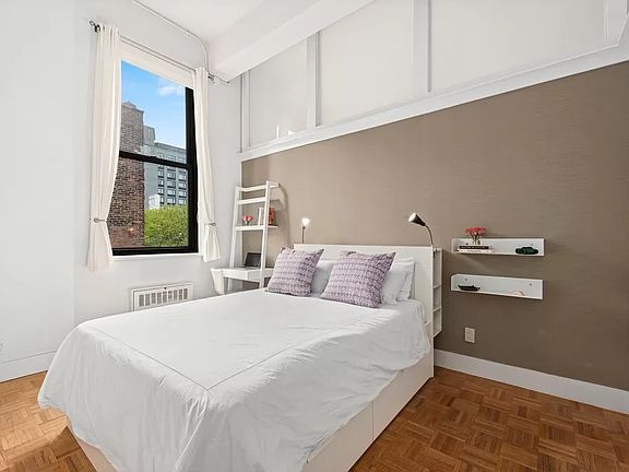 4th image of 423 Atlantic Ave APT 4C