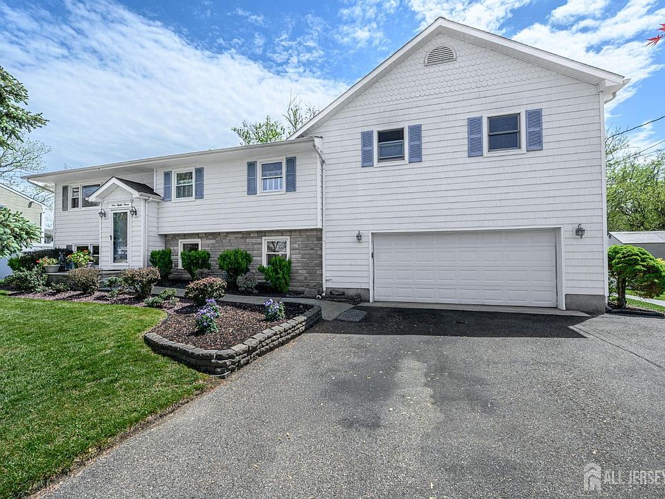 1st image of 387 Suburban Dr
