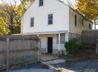 227 Commack Rd, Commack, NY 11725