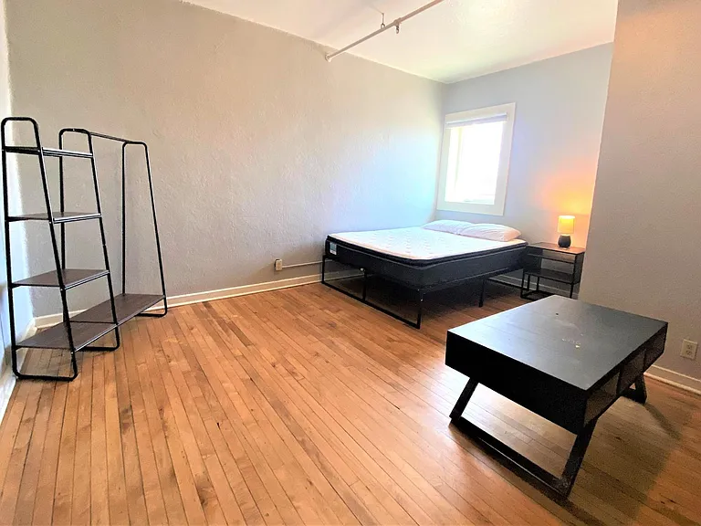 252 Linden St #A — Photo 3