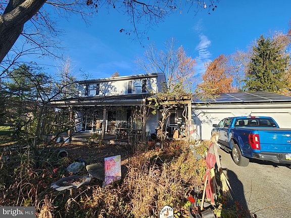 2nd image of 68 Daffodil Dr