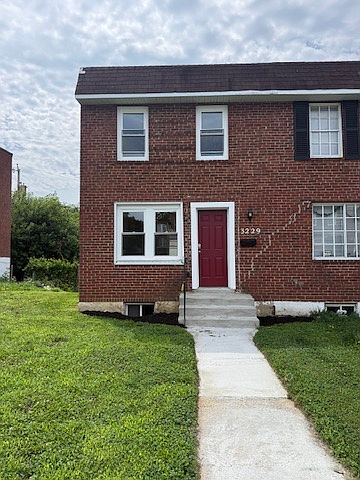 1st image of 3229 Westmont Ave