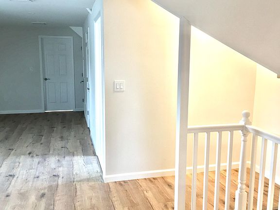 2nd image of 90 Sherwood Ave #2