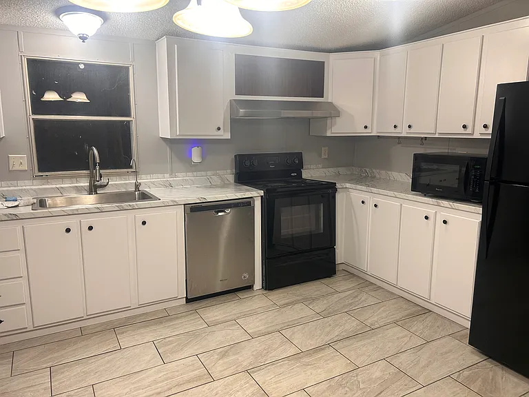 635 Raley Ct — Photo 1