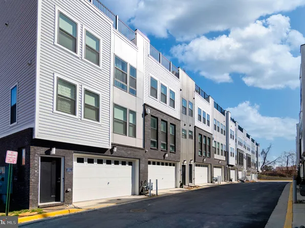 1013 S Taylor Ct, Arlington, VA 22204