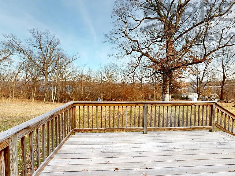 212 Ballenger Dr — Photo 8