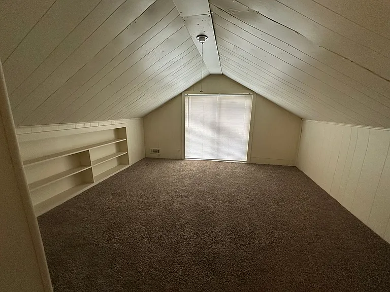 1670 Portland St — Photo 22