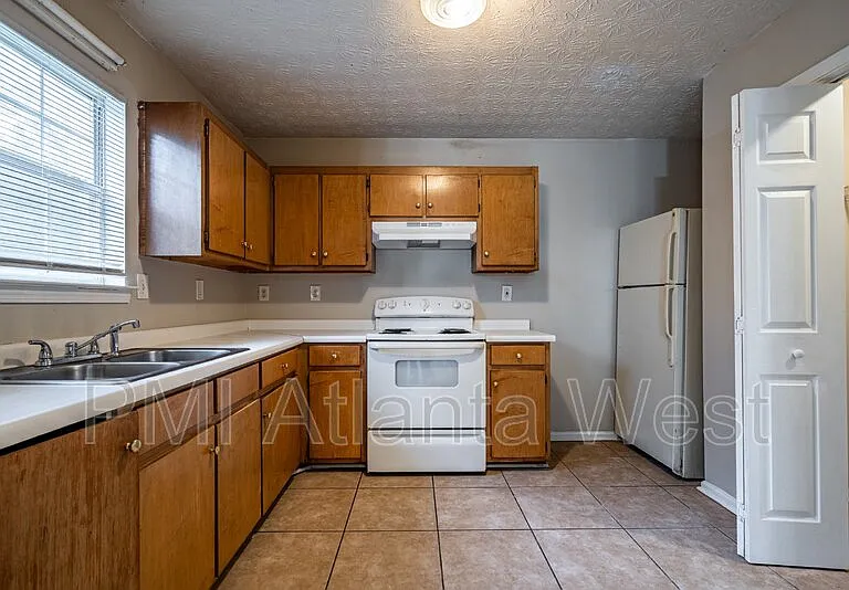 10266 Stone St NW #B — Photo 2
