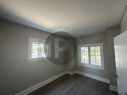 2305 Tate Ave — Photo 4