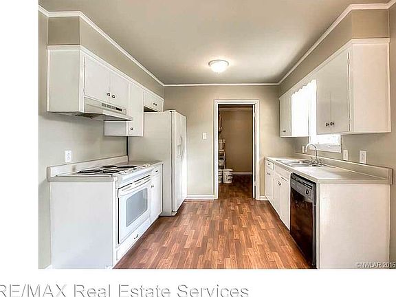 2nd image of 105 Miriam Ln