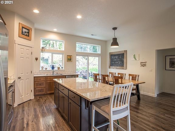 4th image of 23908 NE 426th St