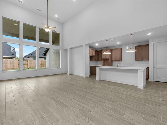 3rd image of 4419 Ruby Garden Ct