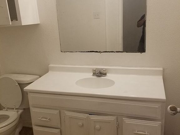 2nd image of 6257 Manor Rd